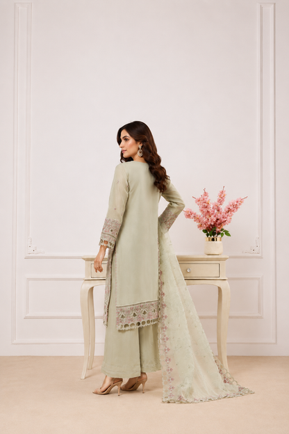 Sadabahar Ready To Wear Mahpara Embroidered Organza 3 Piece Suit